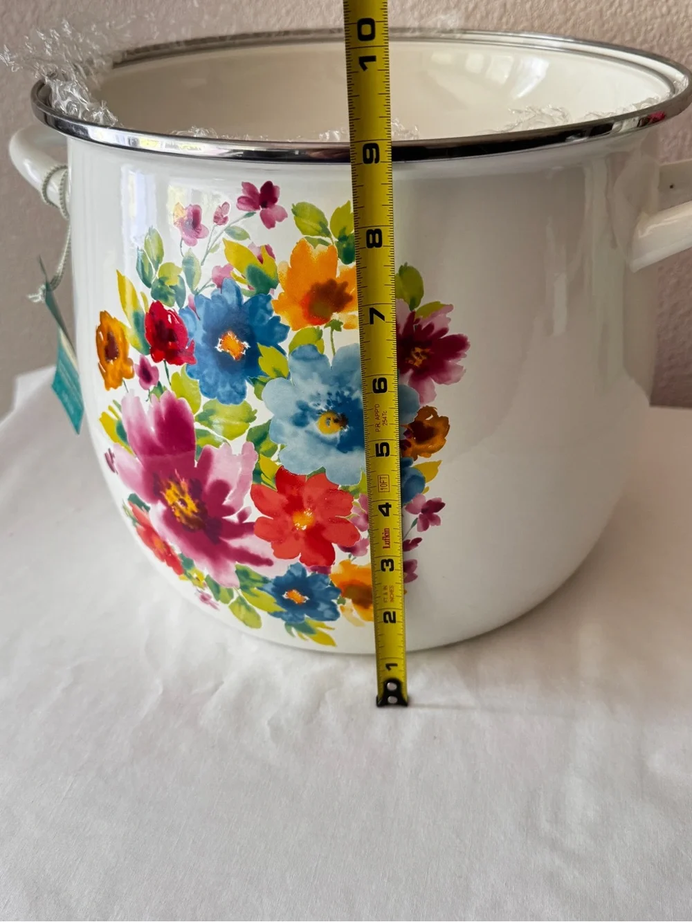 Floral Enamel Stockpot - White with Multicolor Flower Print